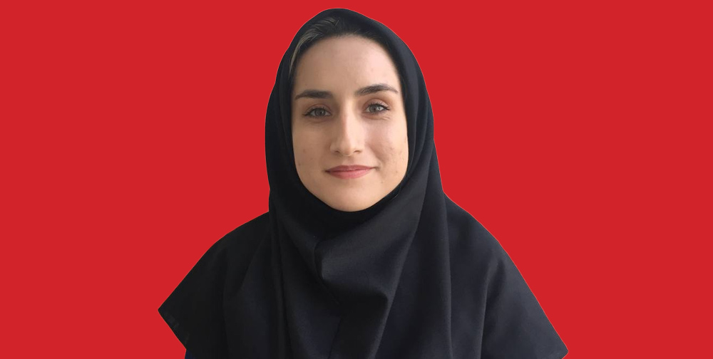 مهسا اکیری معاونت دپارتمان زبان